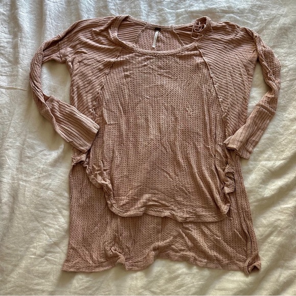 Free People Ventura High/Low Light Thermal Waffle Knit Long Sleeve Top Pink XS - Picture 3 of 4